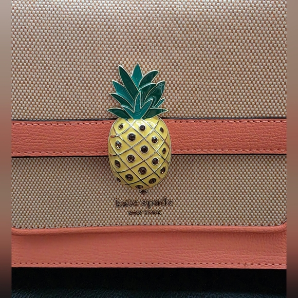 Kate Spade Peaches and Cream Crossbody Bag with Pineapple Accent Clasp - Picture 3 of 6